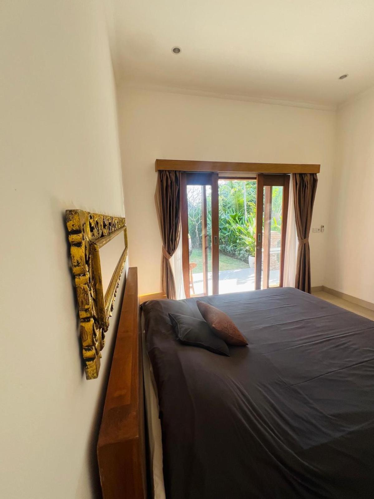 Wiryaroja Guest House Canggu Exteriér fotografie