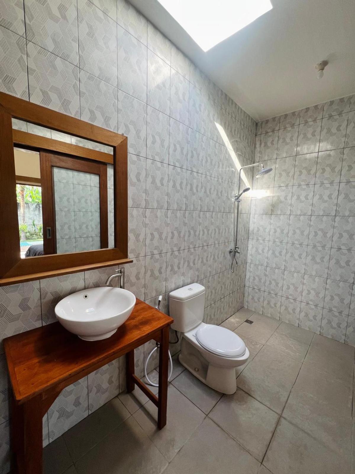 Wiryaroja Guest House Canggu Exteriér fotografie